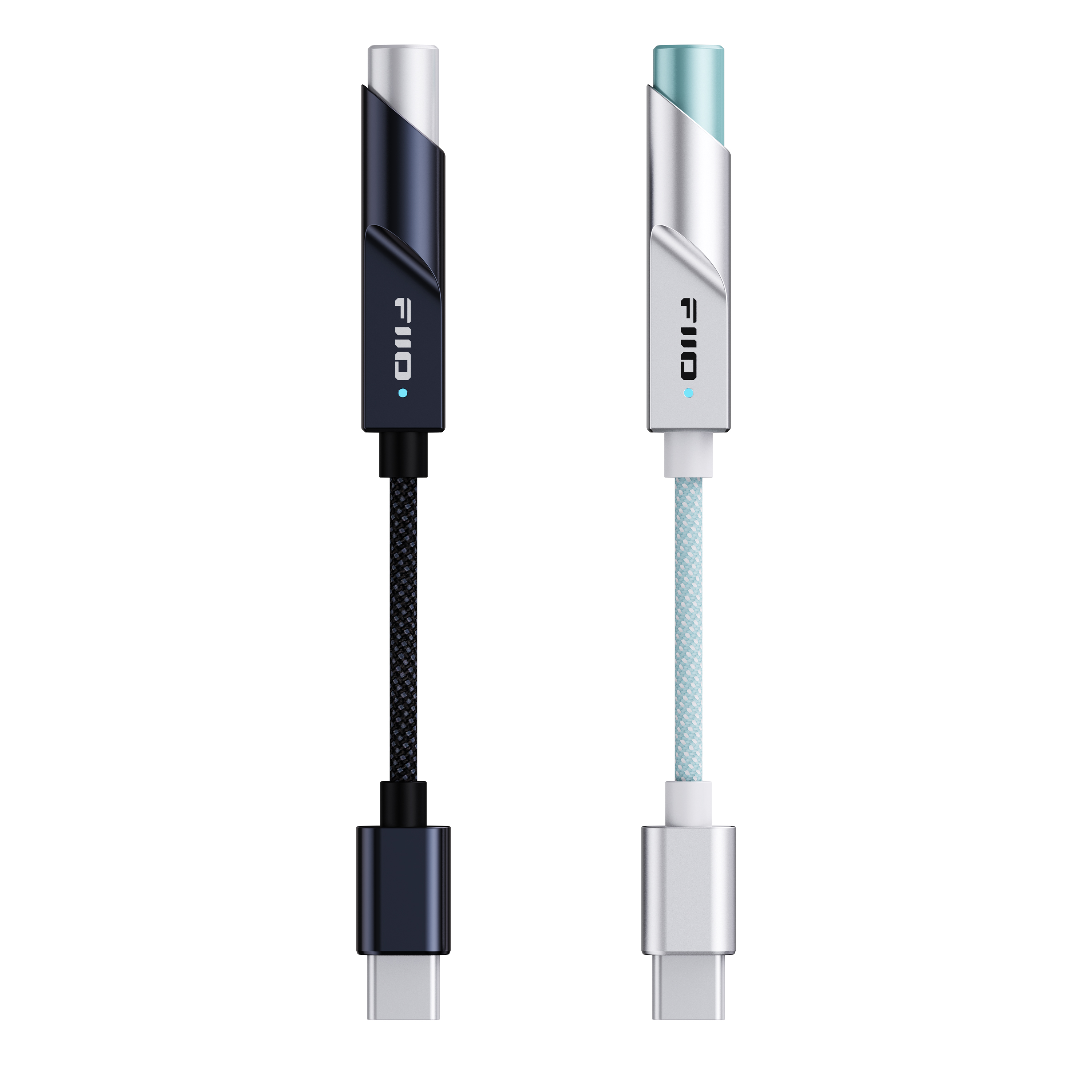 Dos adaptadores de audio USB-C FIIO con cables trenzados, uno negro y otro plateado.
