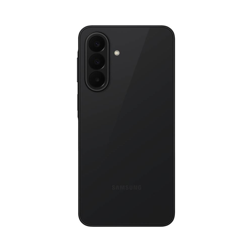 Il retro di uno smartphone Samsung nero con una tripla fotocamera verticale e un flash.