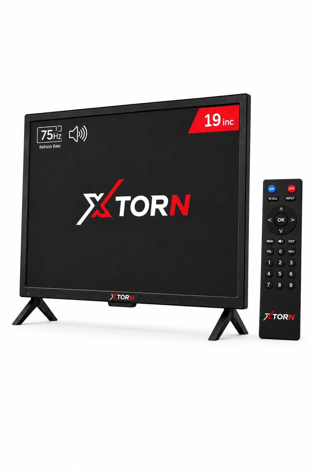 Beyaz arka planda ayaklıkları ve uyumlu uzaktan kumandası olan 19 inç XTORN televizyon.