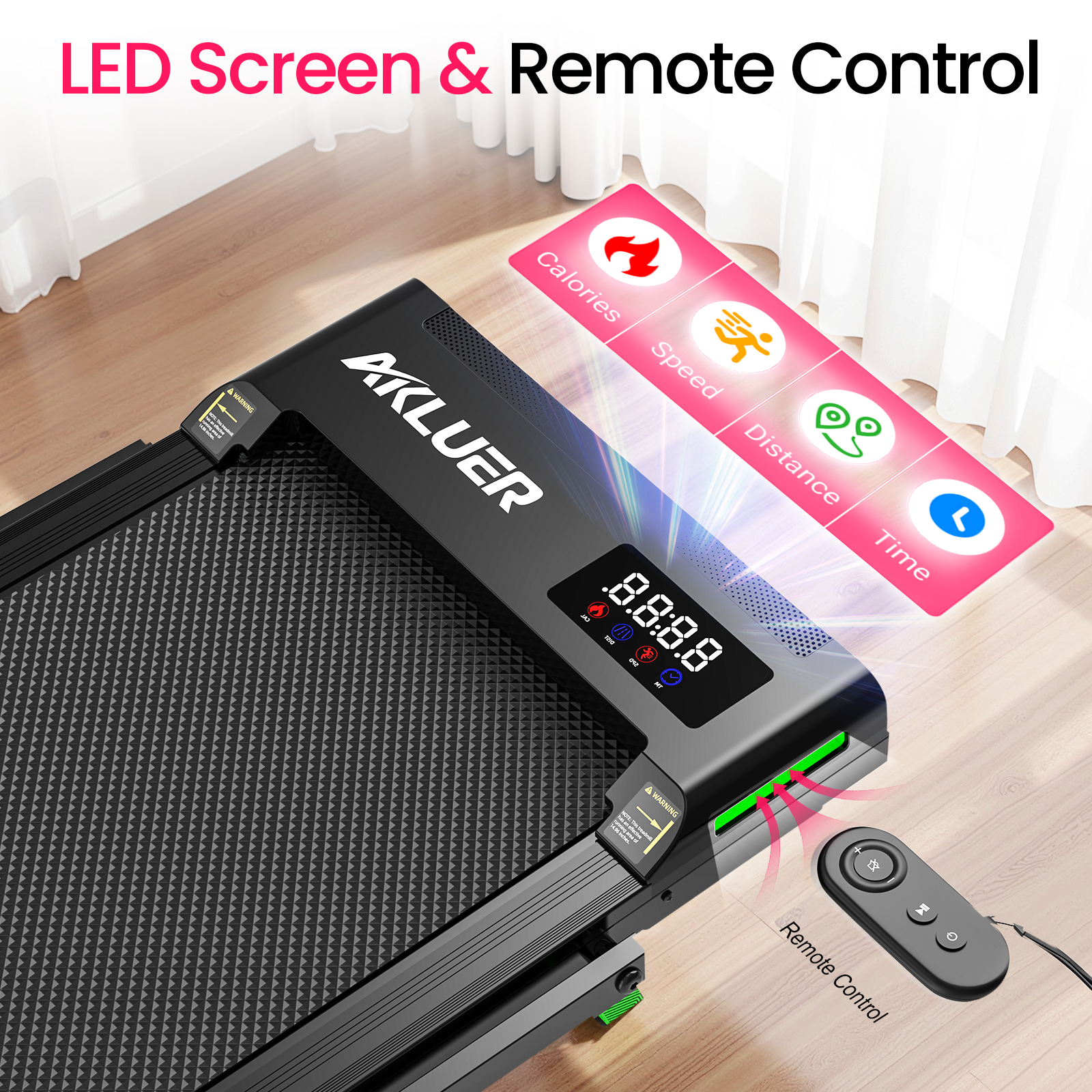 Cinta de correr negra con pantalla LED y control remoto compacto en suelo de madera.