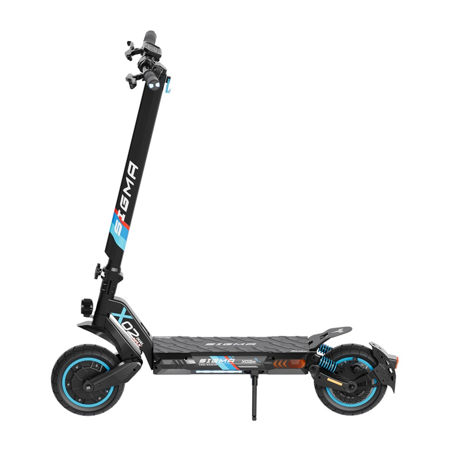 Un monopattino elettrico nero con dettagli blu, doppia sospensione e ruote decorate su sfondo bianco.