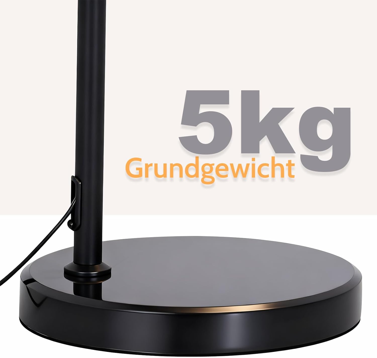 Schwarzer runder Standfuß mit Stange und der Aufschrift 5kg Grundgewicht.