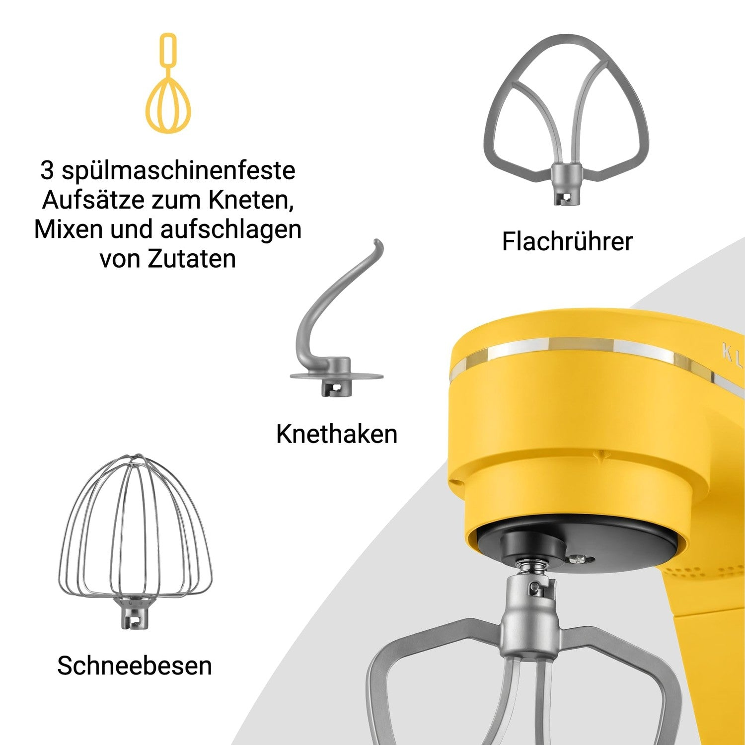 Gelbe Küchenmaschine mit drei Aufsätzen: Flachrührer, Knetenhaken und Schneebesen.