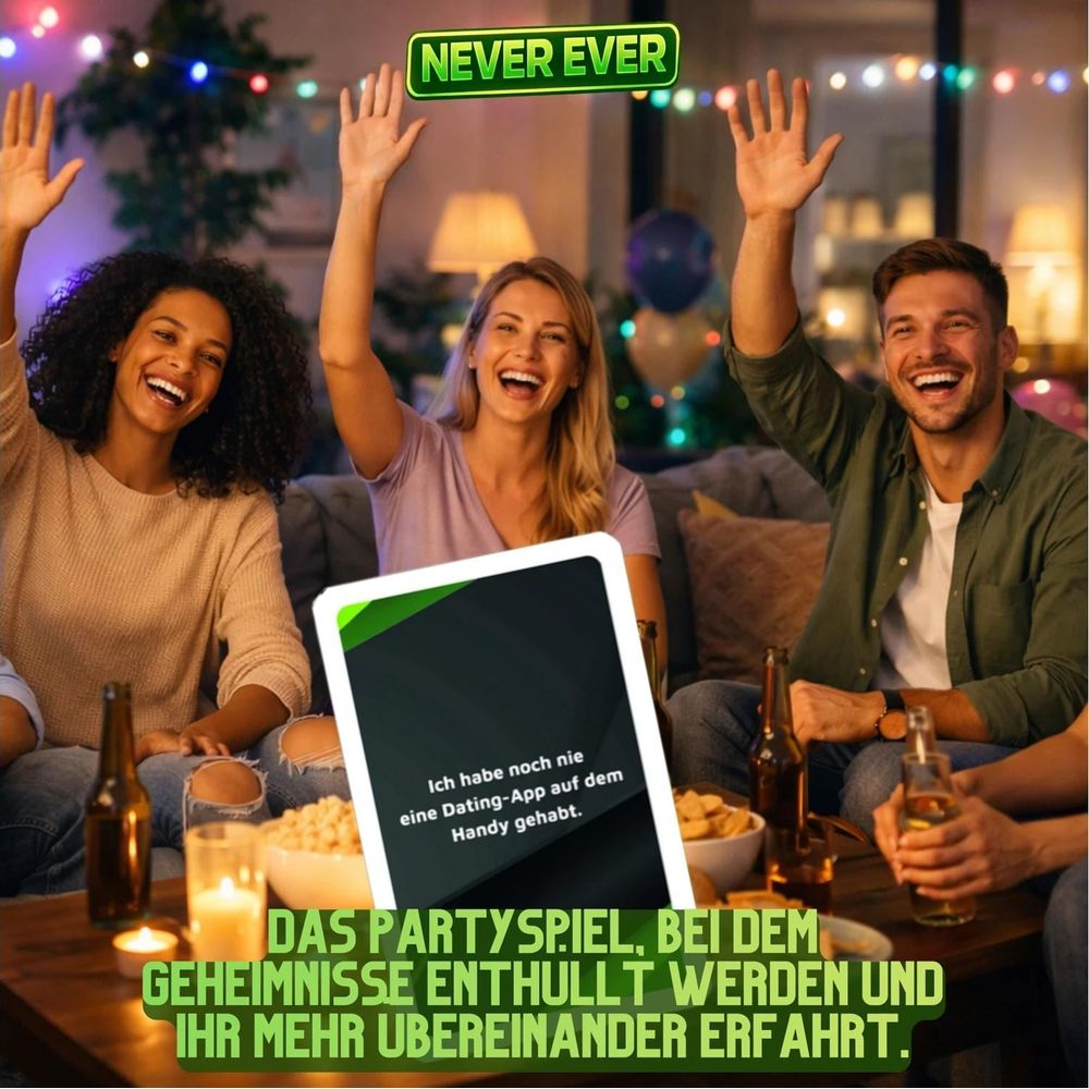Drei lächelnde Freunde heben auf einer Party die Hand, im Vordergrund eine Spielkarte.