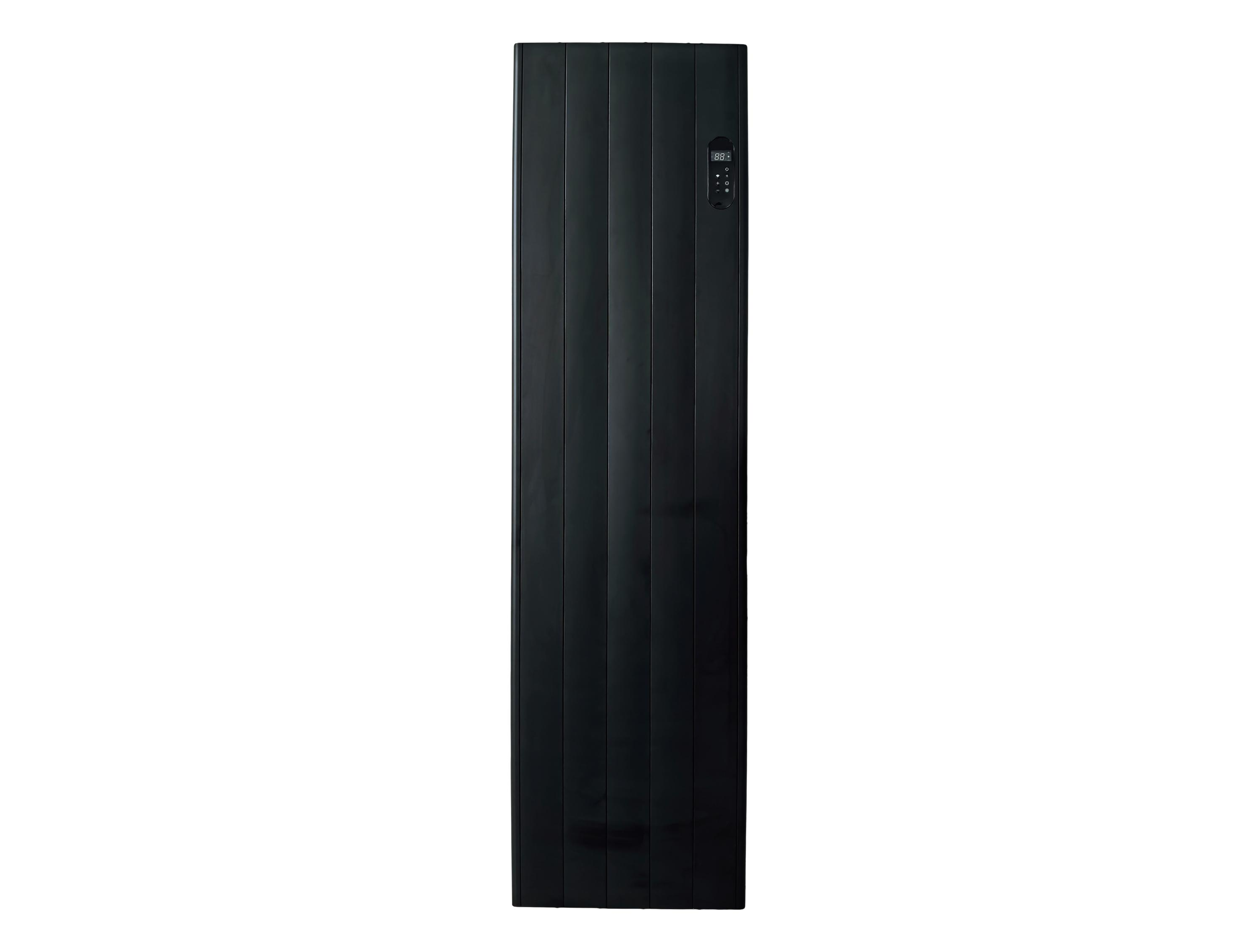 Un radiador negro vertical y elegante con una pantalla digital y botones de control en la parte superior.
