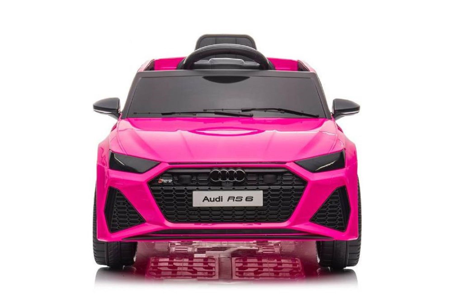 Ein glänzendes, pinkes Audi RS 6 Kinder-Elektroauto von vorne mit schwarzem Kühlergrill und Windschutzscheibe.