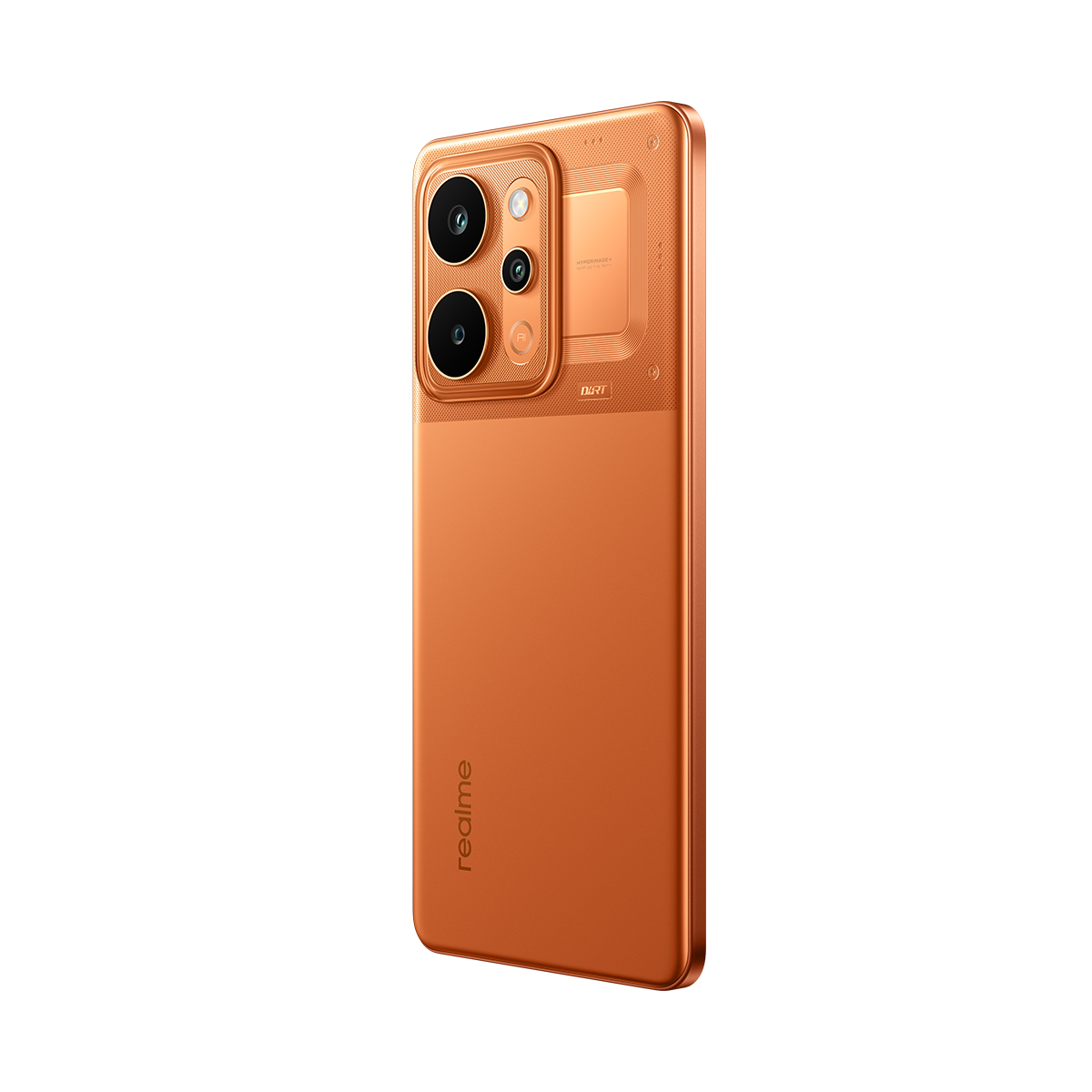 Uno smartphone arancione con un modulo a tripla fotocamera prominente e retro testurizzato, con il logo Realme.