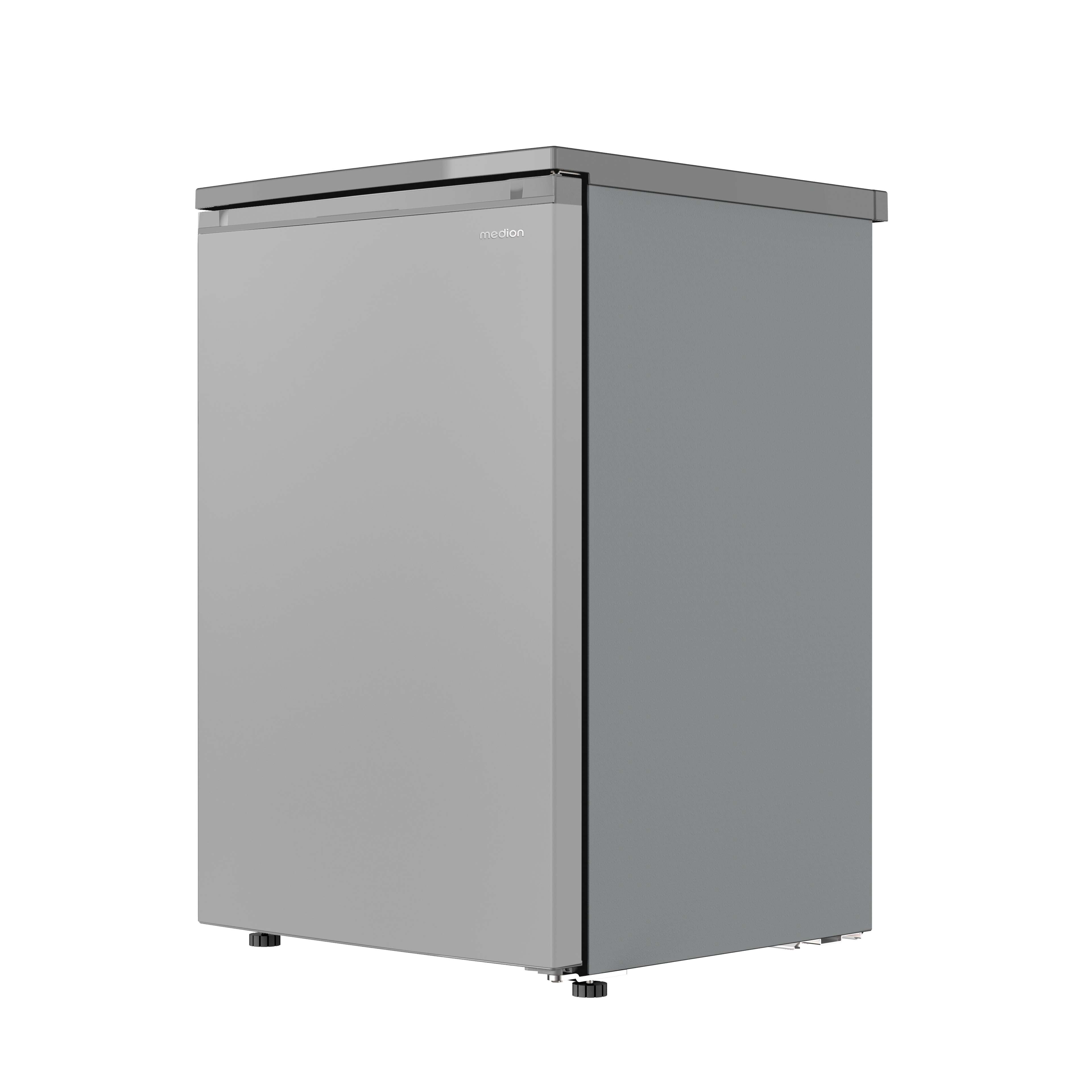Ein silberner Medion Mini-Kühlschrank mit geschlossener Tür steht vor schwarzem Hintergrund.