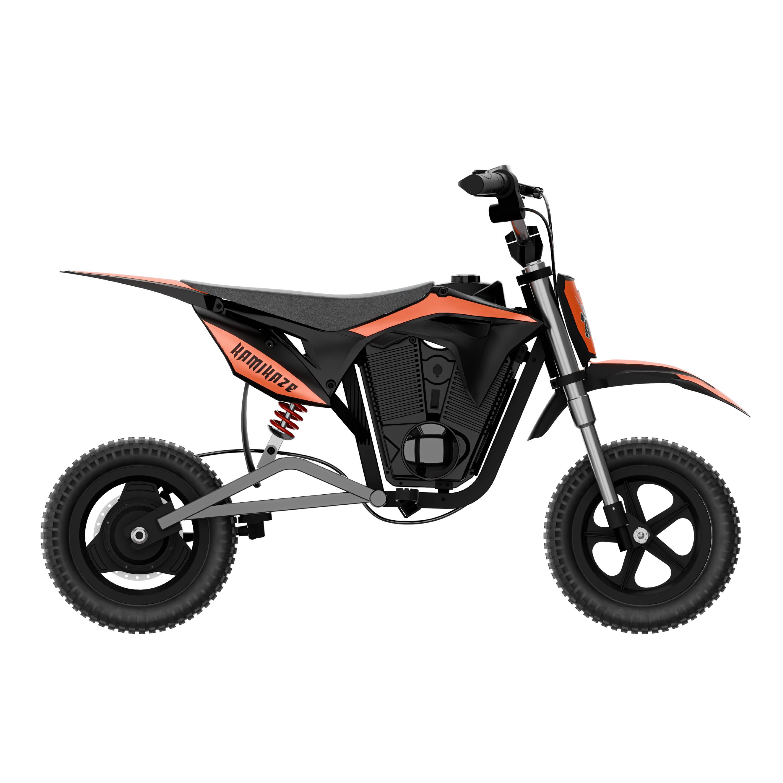 Una minimoto de cross infantil negra y rojo anaranjado con neumáticos de tacos sobre fondo blanco.