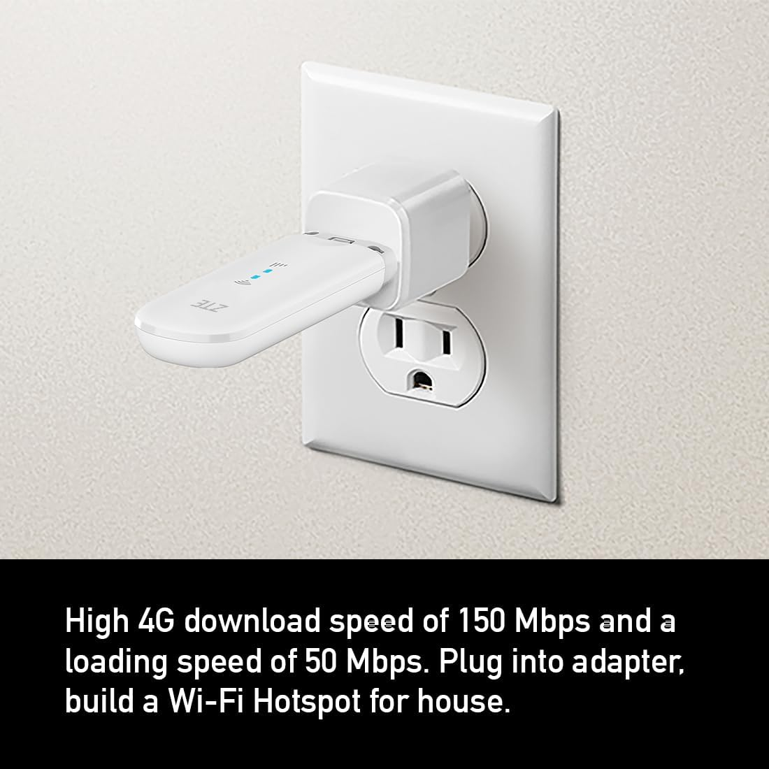 Ein weißer USB-WLAN-Stick in einem Wandadapter, der in einer Steckdose steckt.