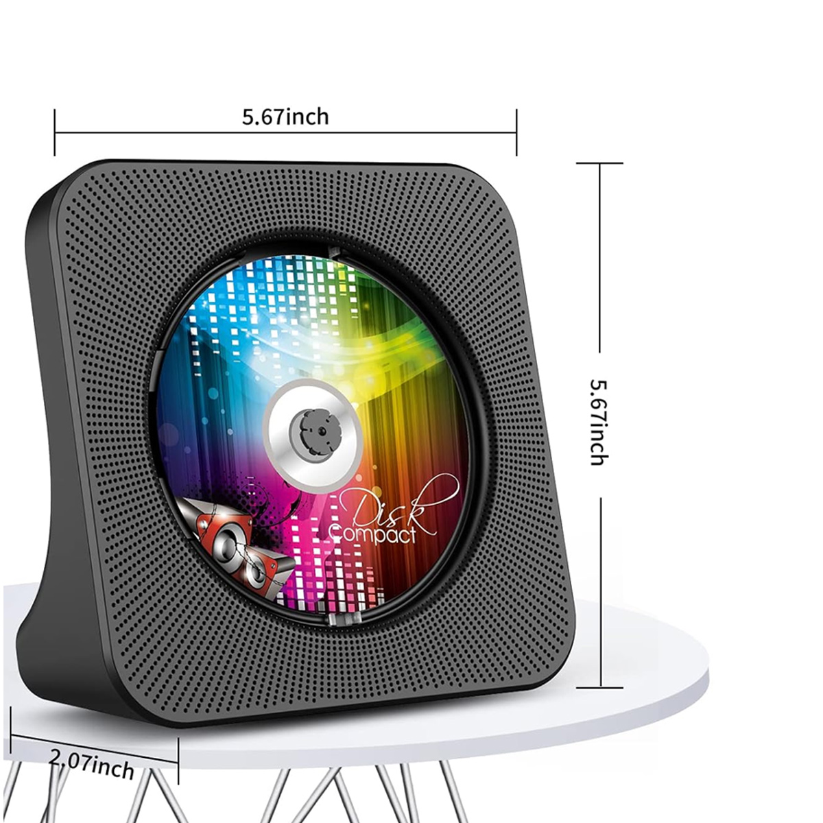 Ein schwarzer tragbarer CD-Player mit den Maßen 5,67 x 5,67 x 2,07 Zoll steht auf einem weißen Tisch.
