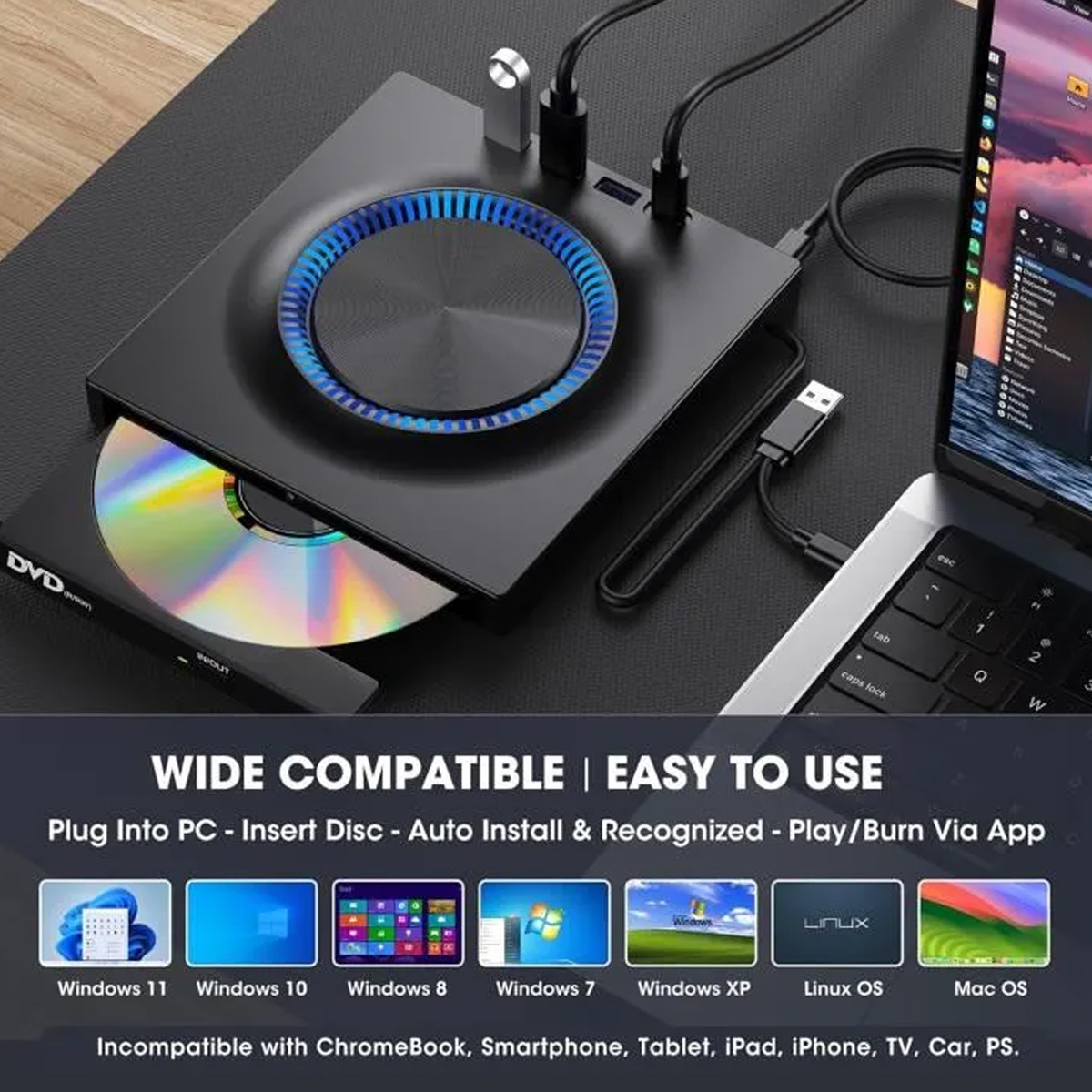 Ein schwarzes externes CD-Laufwerk mit blauer LED, verbunden mit einem Laptop.