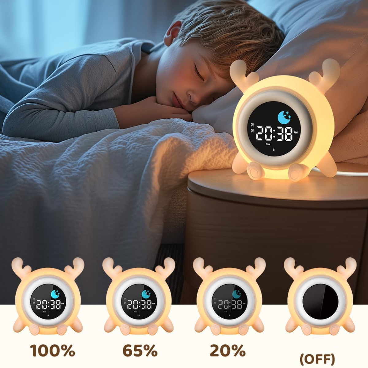 Ein Kind schläft im Bett neben einer leuchtenden Rentier-Wecker-Nachttischlampe mit Helligkeitsstufen.