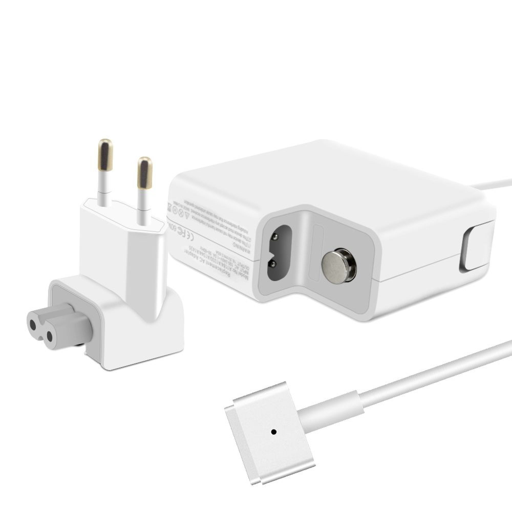 Ein weißes MacBook-Netzteil mit einem abnehmbaren europäischen Steckeradapter auf weißem Hintergrund.