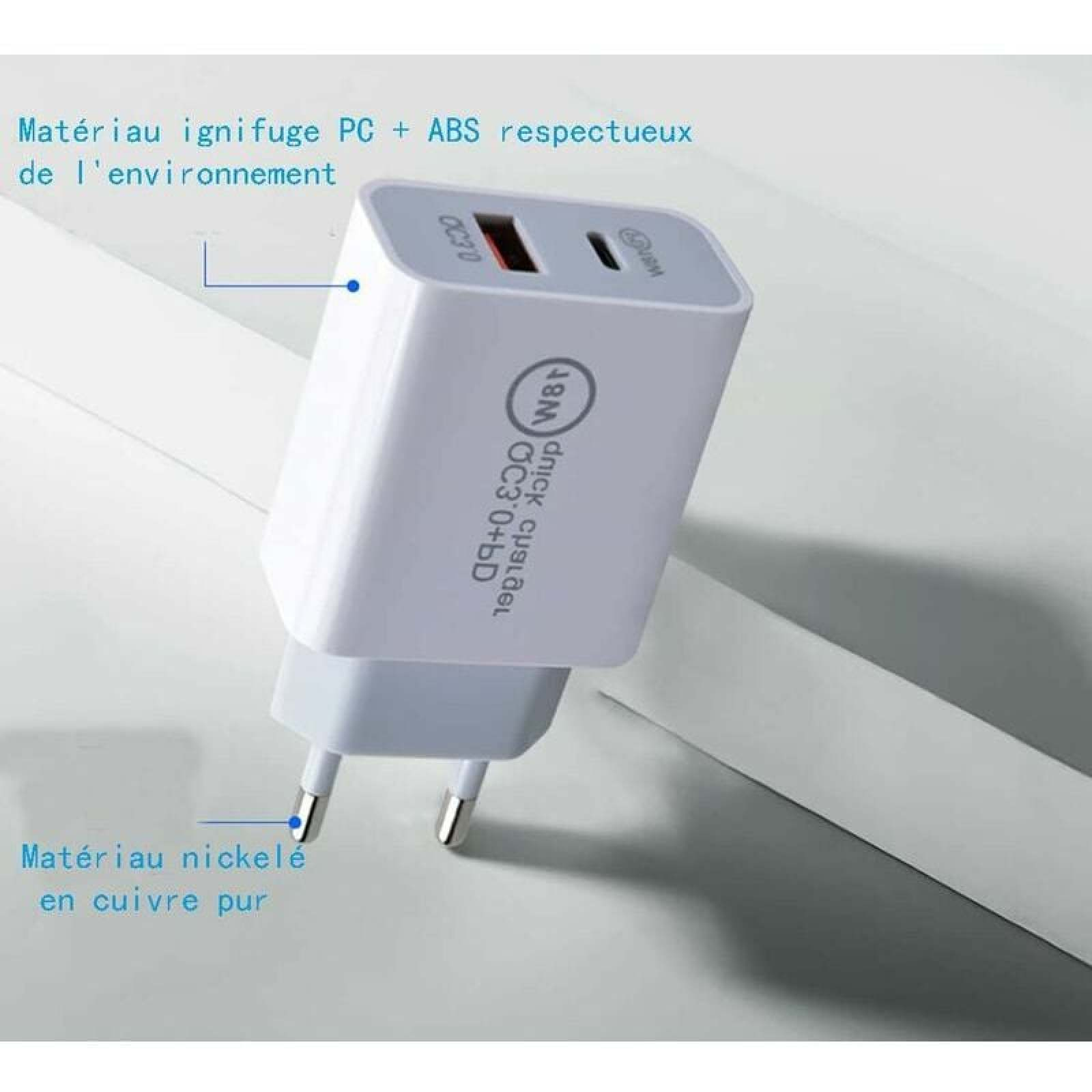Weißer USB-Ladestecker mit zwei Anschlüssen und französischen Texten über die Materialien.