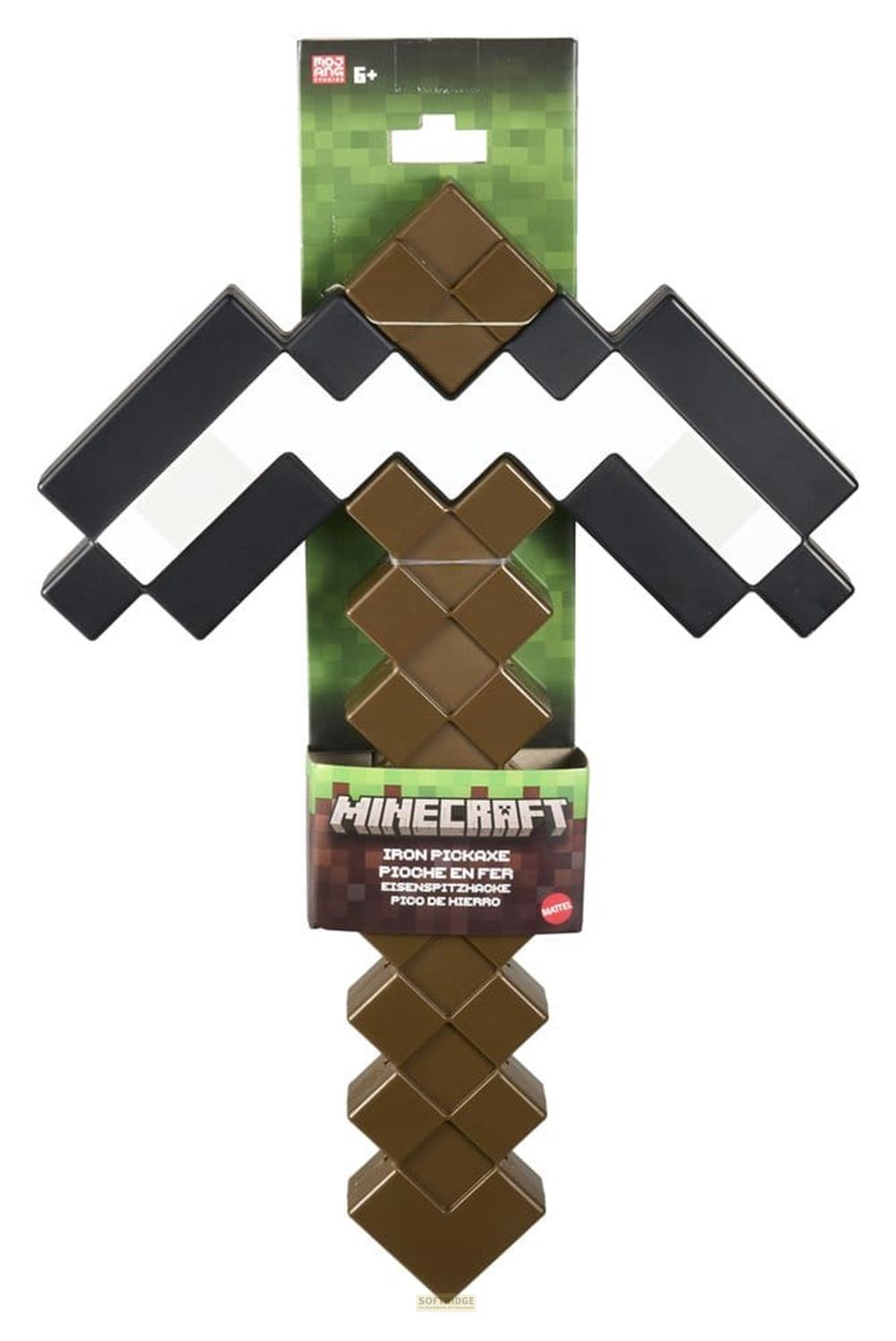 Minecraft-Eisenspitzhacken-Spielzeug in der Originalverpackung auf weißem Hintergrund.