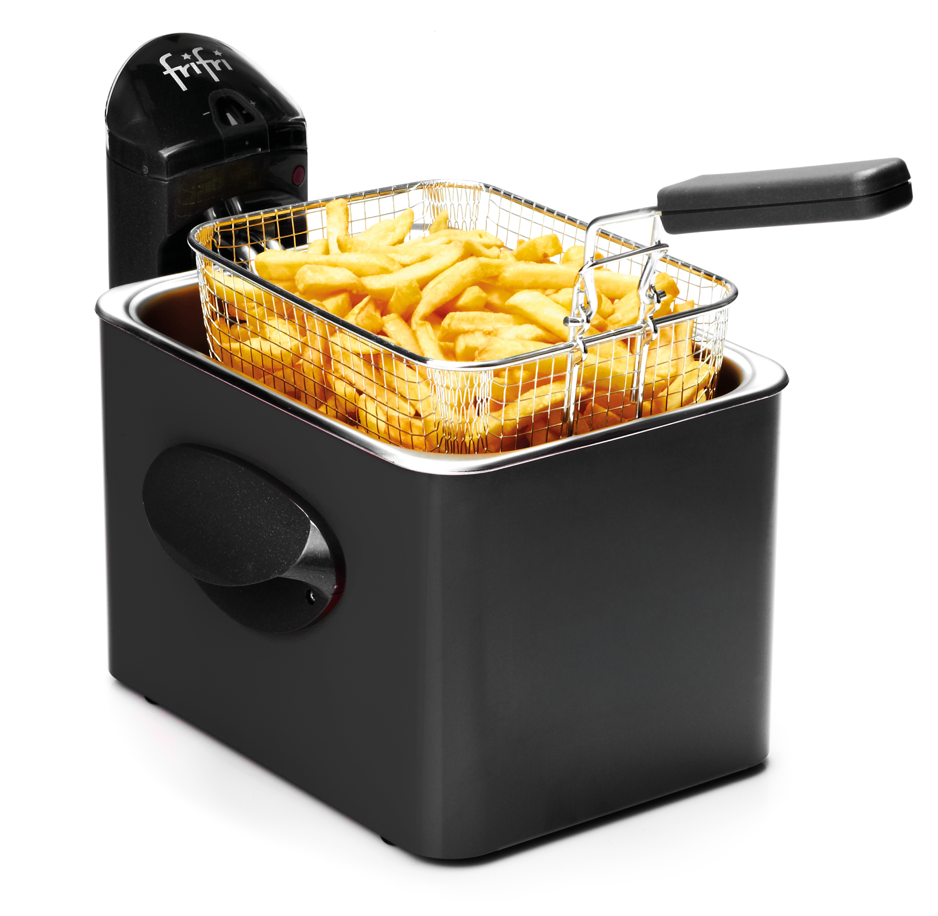 Una frgittrice nera riempita con un cestello di patatine fritte dorate su sfondo bianco.