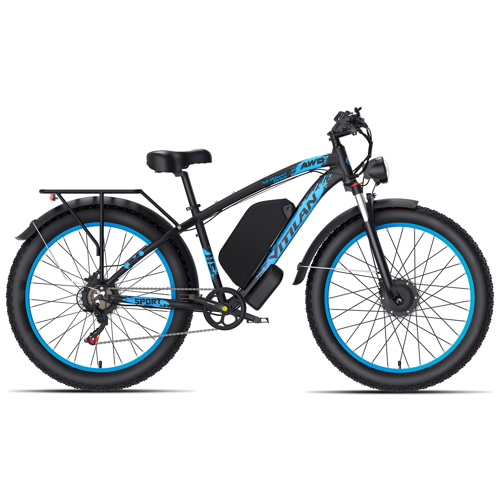 Una bicicleta eléctrica negra con neumáticos anchos, detalles azules, portaequipajes y batería.