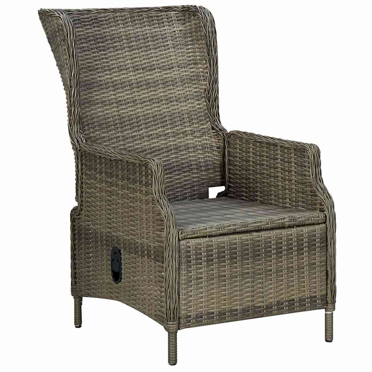Grauer Rattan-Ohrensessel mit hoher Rückenlehne und Armlehnen auf vier schlanken Beinen.