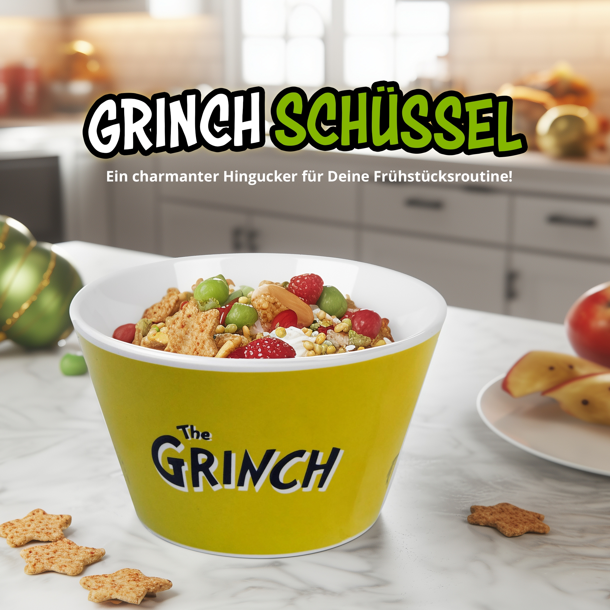 Eine gelbe Schüssel mit dem Aufdruck 'The Grinch' enthält Müsli, grüne und rote Früchte, platziert auf einer Küchentheke.