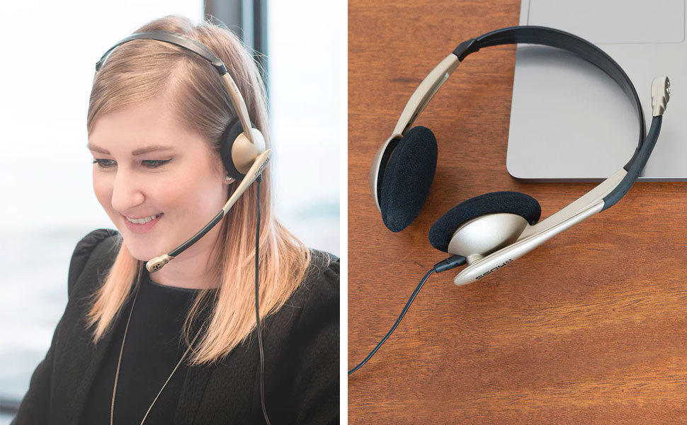 Una mujer lleva unos auriculares con micrófono. A la derecha, los mismos auriculares dorados descansan sobre un escritorio de madera junto a una laptop.