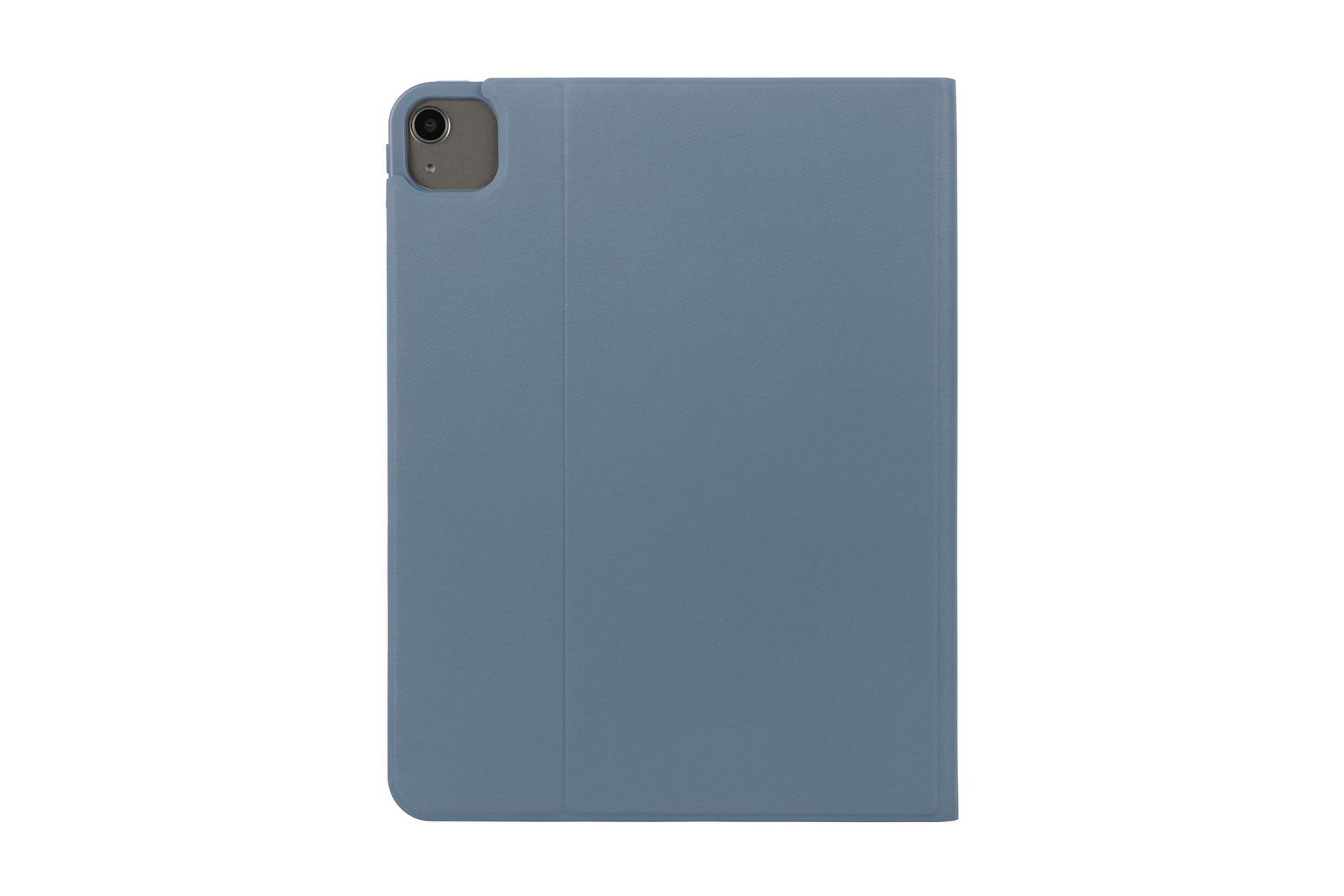 Una funda azul para tableta con recorte de cámara sobre fondo blanco.
