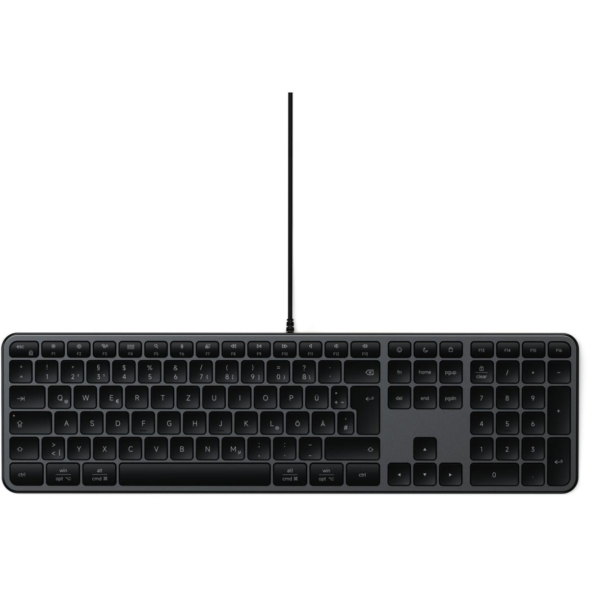 Eine schwarze kabelgebundene Tastatur mit deutschem QWERTZ-Layout auf weißem Hintergrund.