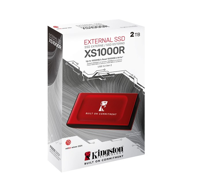 2 TB kapasiteli kırmızı Kingston XS1000R harici SSD ambalajı.