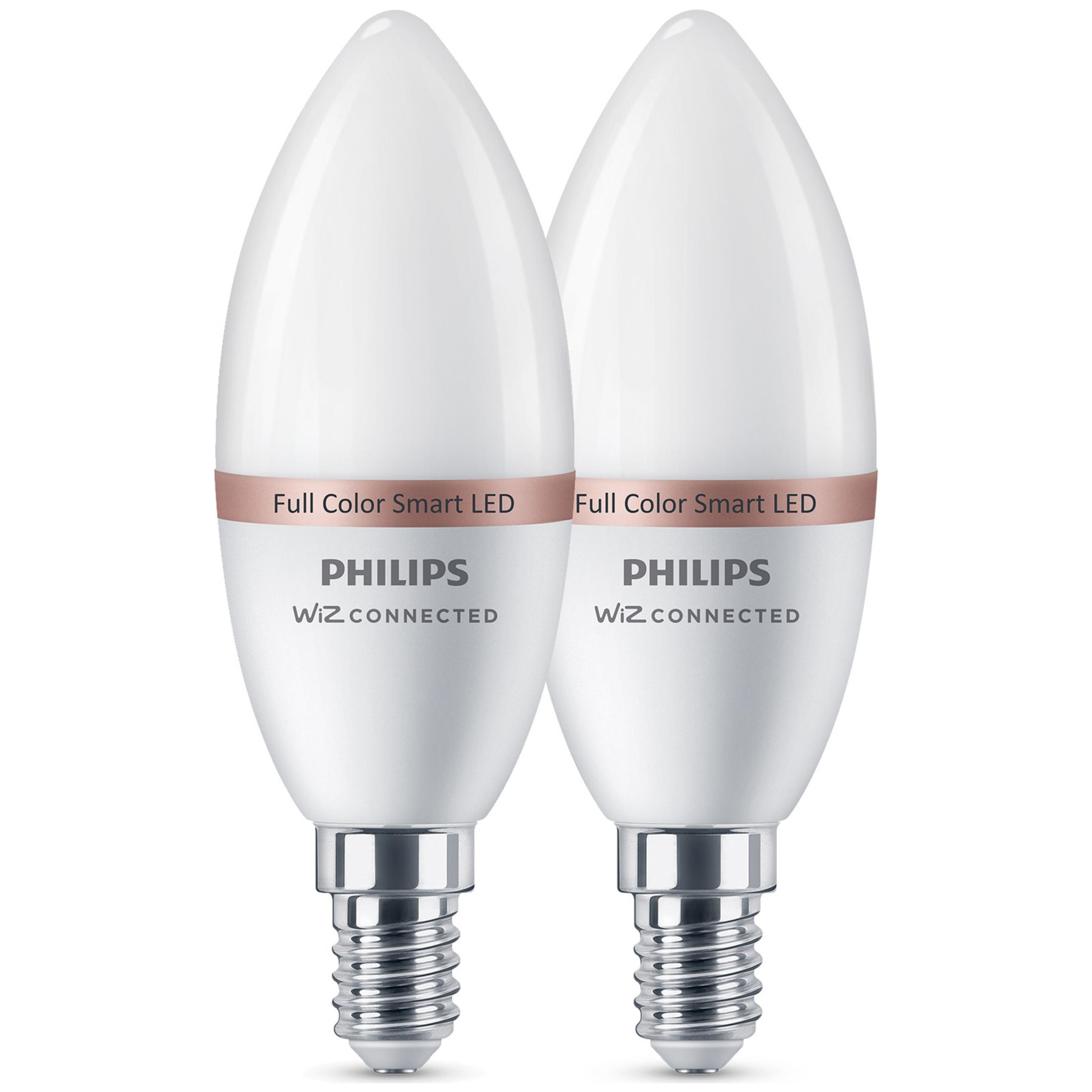 Dwie białe żarówki LED Philips WiZ smart w kształcie świecy ze srebrnym gwintem.