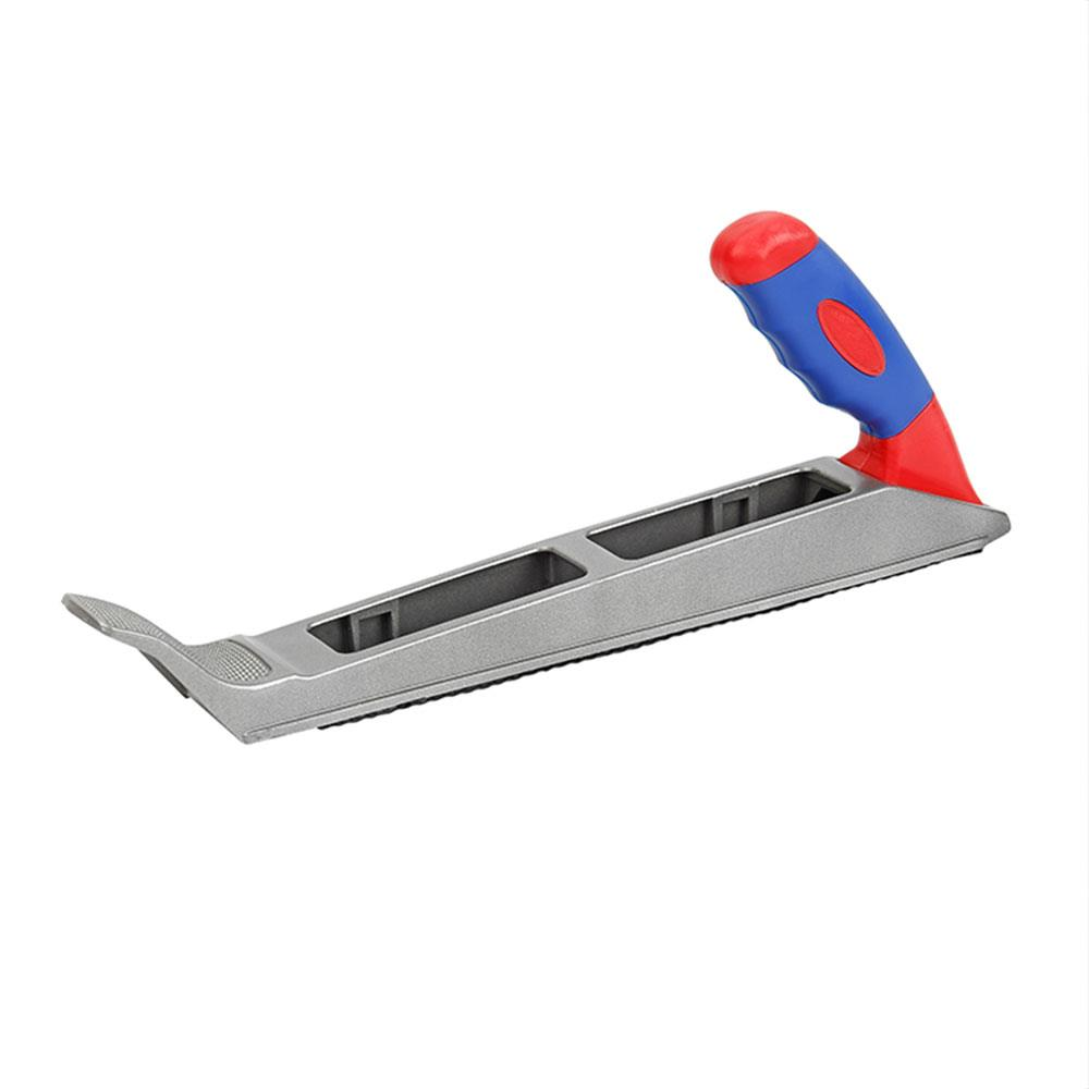 Ergonomik mavi ve kırmızı saplı gri bir rendeleme aleti.
