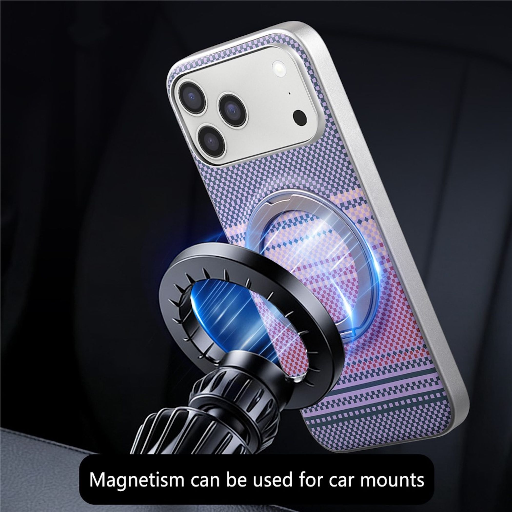 Smartphone con funda estampada y soporte de anillo adherido a un soporte magnético para coche.
