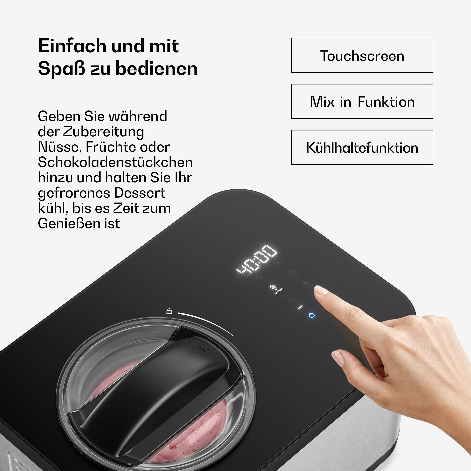 Hand bedient Touchscreen einer Eismaschine mit digitalem Display.