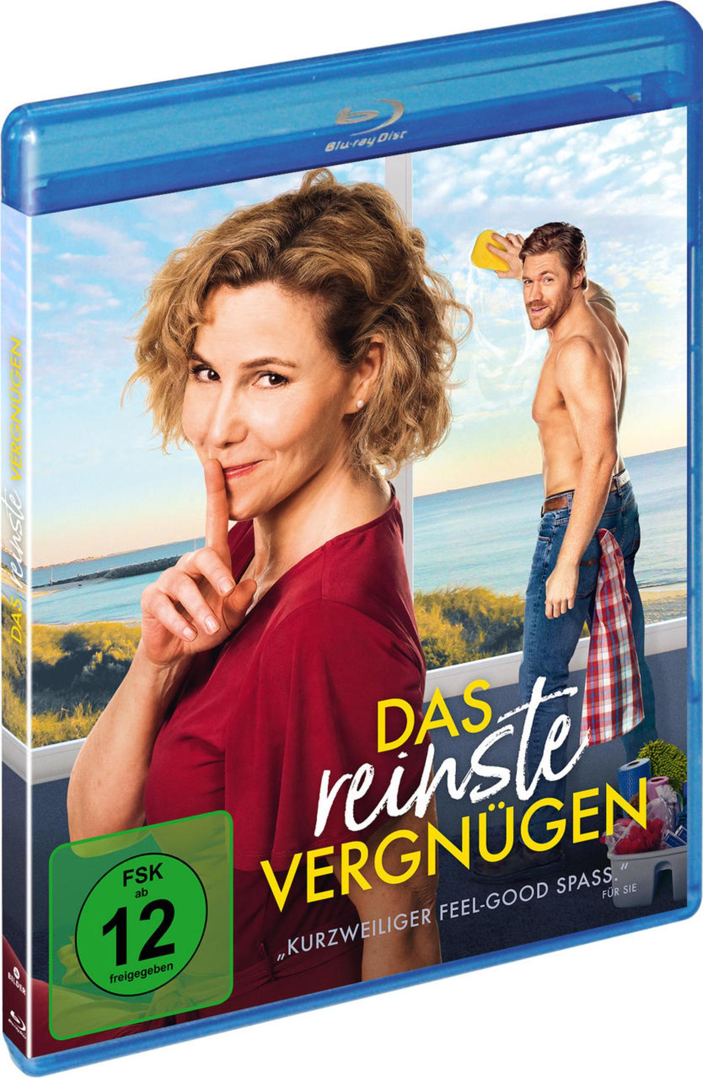 Blu-ray-Hülle zeigt eine Frau mit Finger auf dem Mund und einen halbnackten Mann, der ein Fenster putzt.