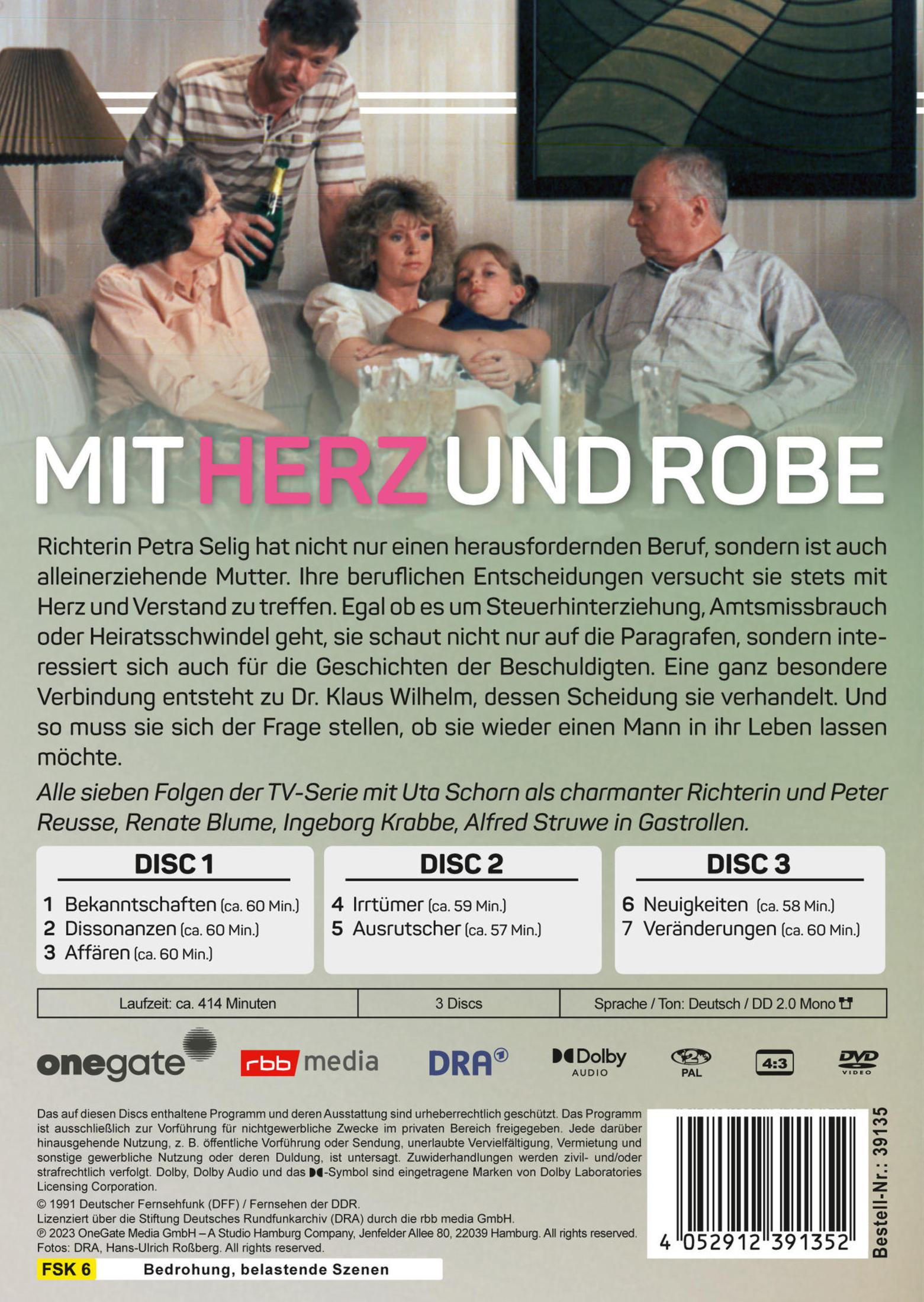 DVD-Cover der Serie Mit Herz und Robe mit vier Personen und Text.