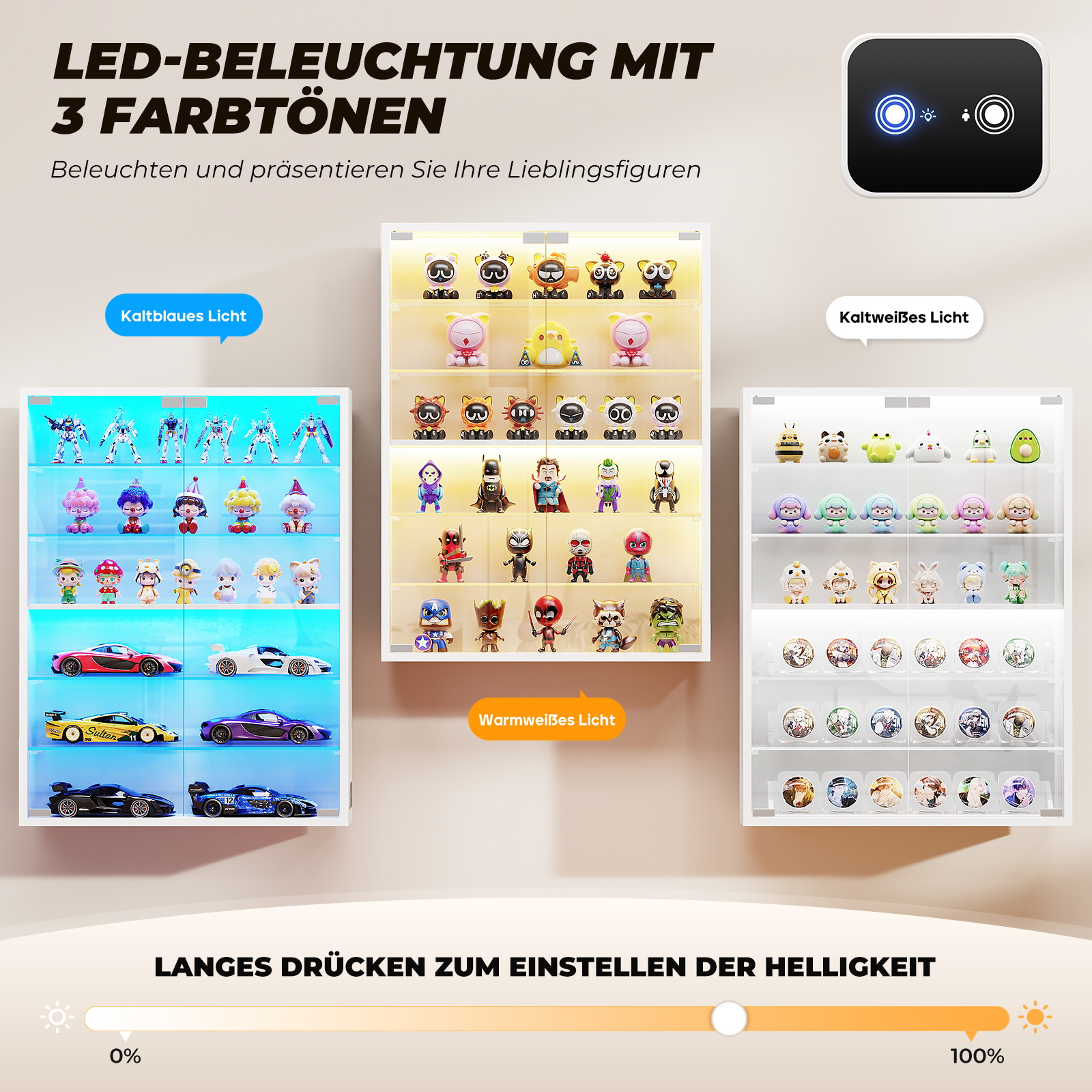 Drei beleuchtete Vitrinen zeigen Spielzeugfiguren und Autos mit verschiedenen LED-Farbtönen und Helligkeitsreglern.