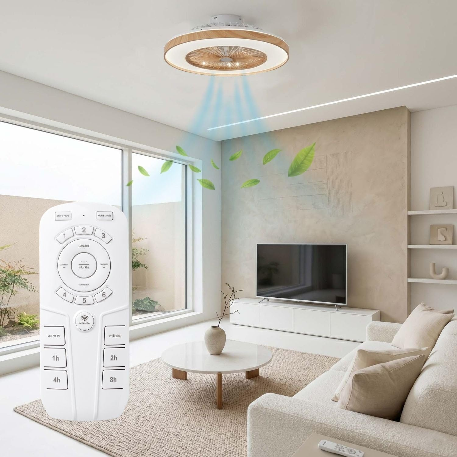 Moderne Deckenleuchte mit integriertem Ventilator in einem hellen Wohnzimmer, inklusive Fernbedienung.