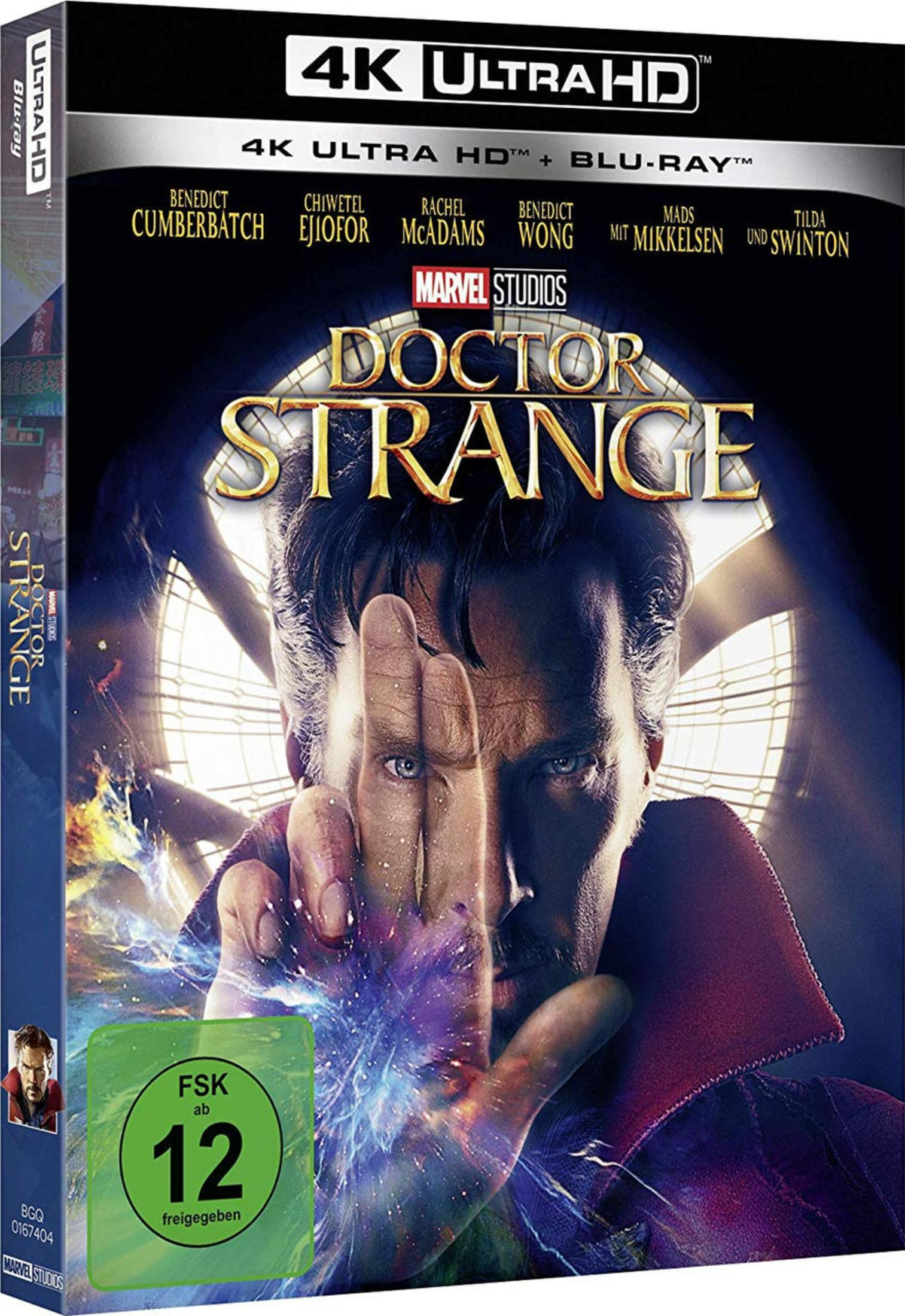 Doctor Strange 4K Blu-ray Cover mit Benedict Cumberbatch, der magische Energie in seinen Händen hält.