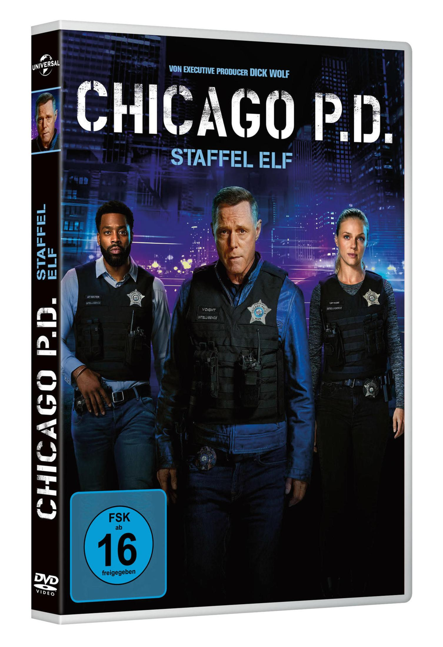 DVD-Cover von Chicago P.D. Staffel 11 mit drei Hauptdarstellern in taktischer Weste vor nächtlicher Stadt.