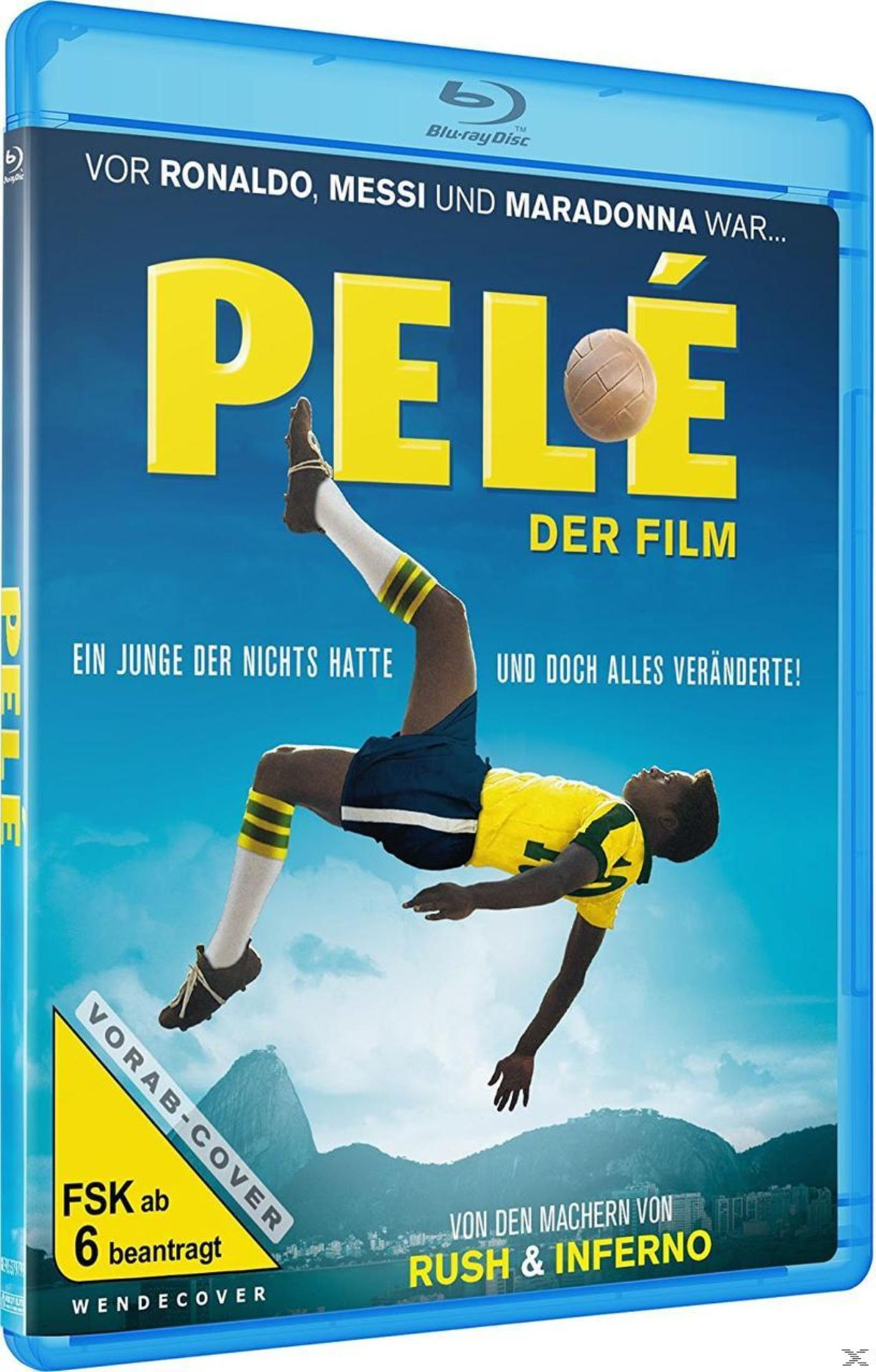 Blu-ray-Hülle des Films Pelé mit einem fußballspielenden Jungen in gelbem Trikot vor einer Berglandschaft.