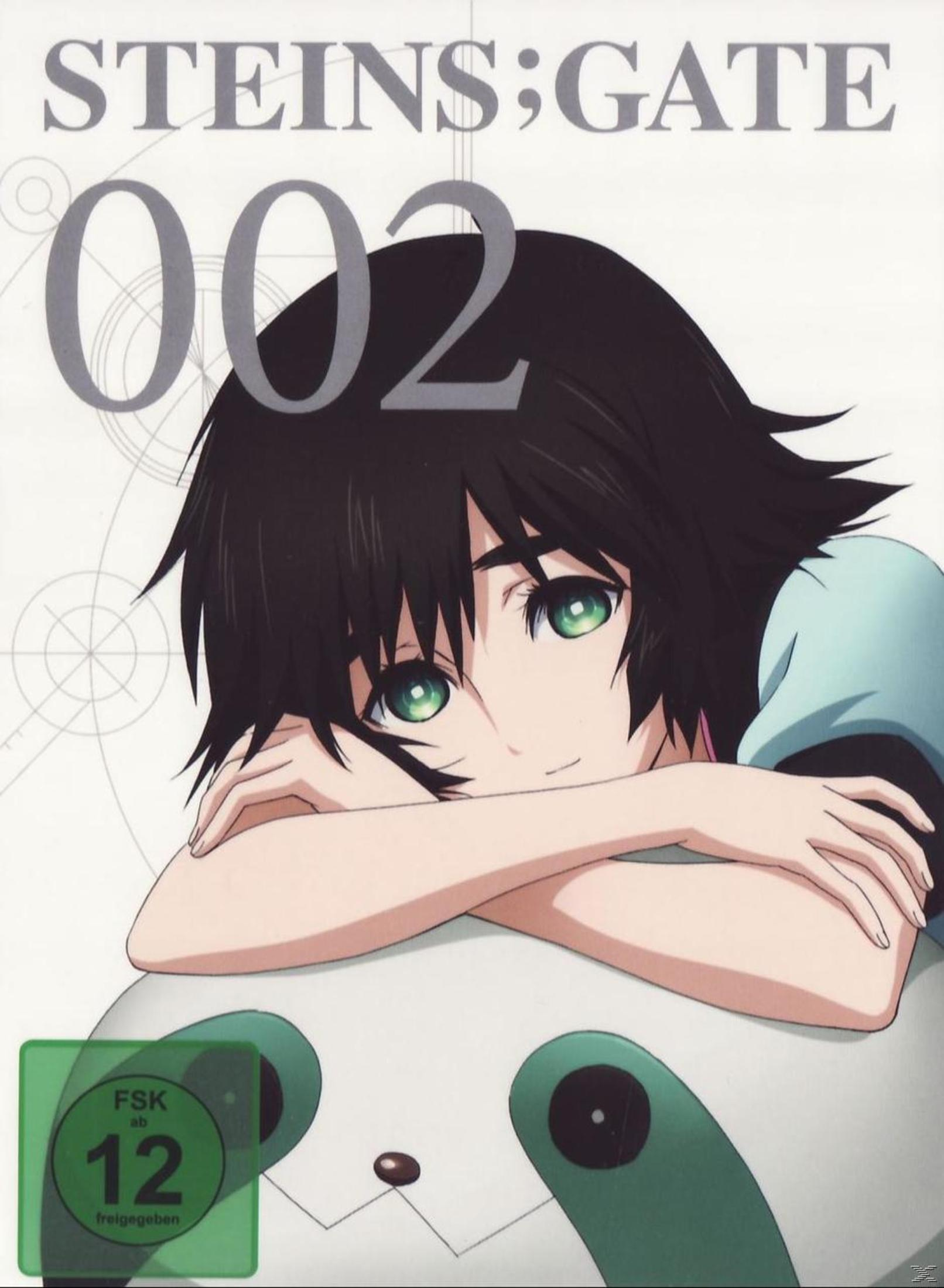 Anime-Charakter Mayuri Shiina lehnt auf einem Kissen mit Panda-Motiv, mit dem Text Steins;Gate 002 oben.