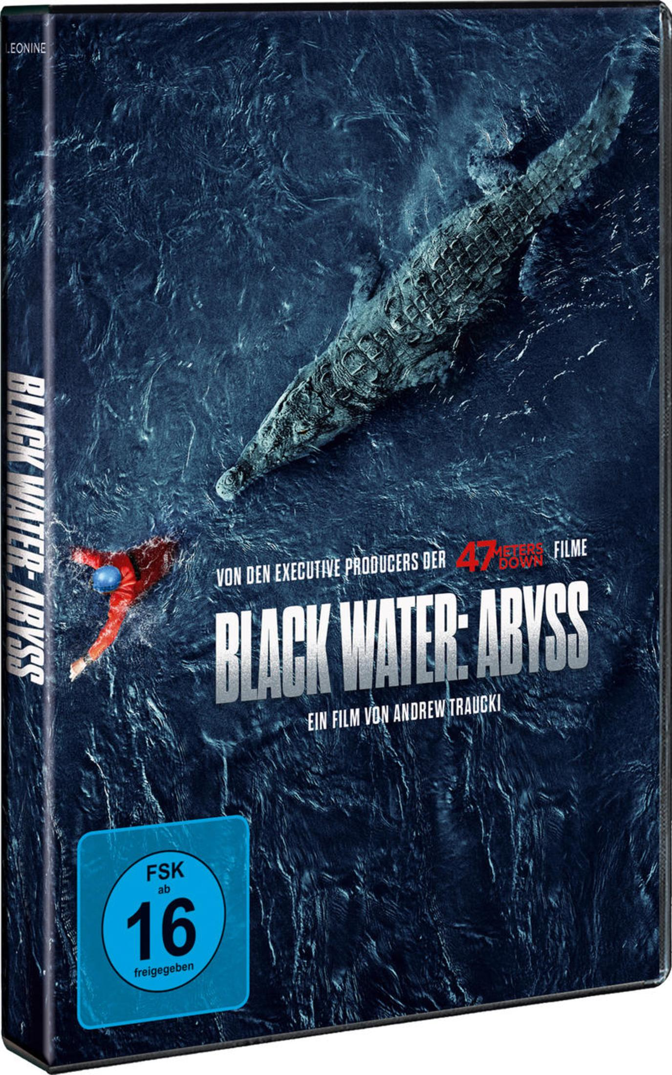 DVD-Cover von Black Water: Abyss zeigt ein großes Krokodil, das im dunklen Wasser auf einen Schwimmer zuschwimmt.