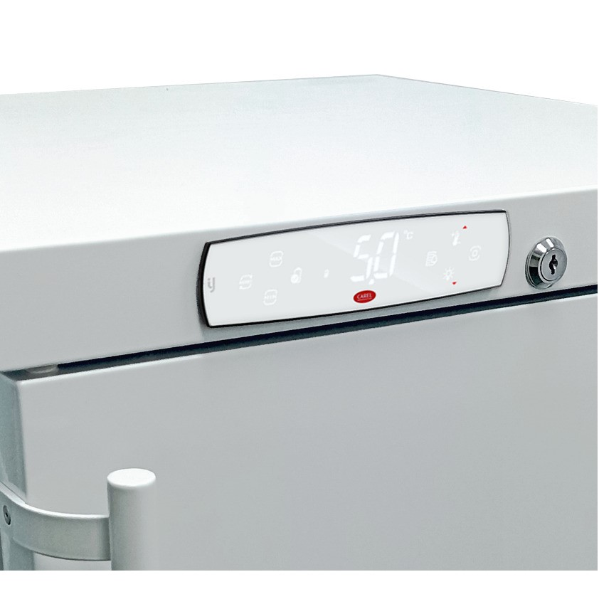 Apparecchio bianco con display digitale a 5,0°C, serratura a chiave e maniglia.