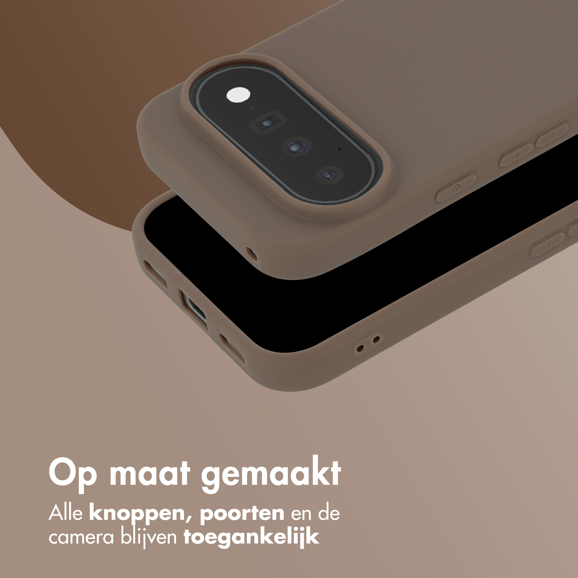 Two brown phone cases with cutouts for cameras and ports against a brown background with Dutch text.
