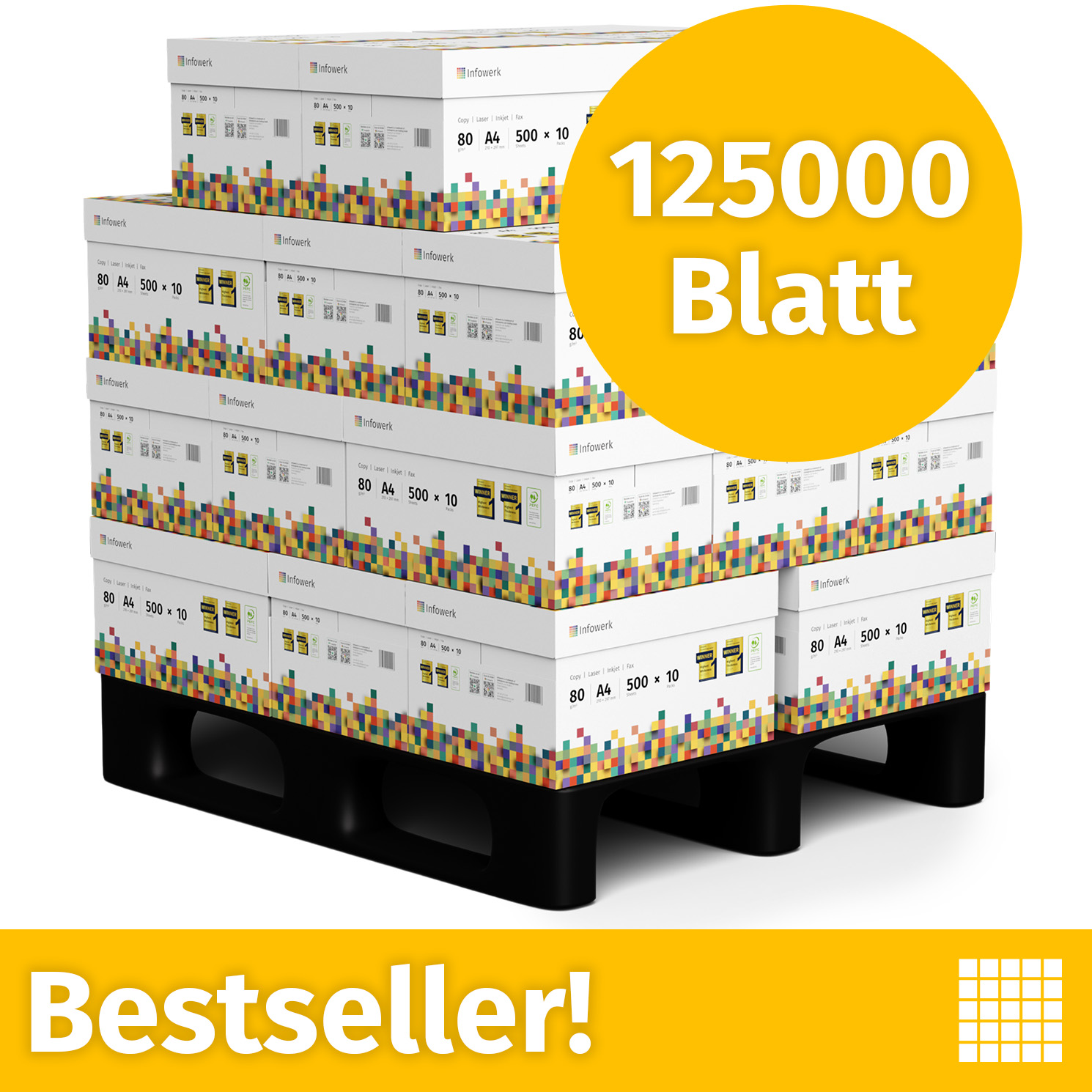 Stapel von Infowerk A4-Papierkartons auf einer schwarzen Palette mit gelbem 125000 Blatt-Aufkleber.