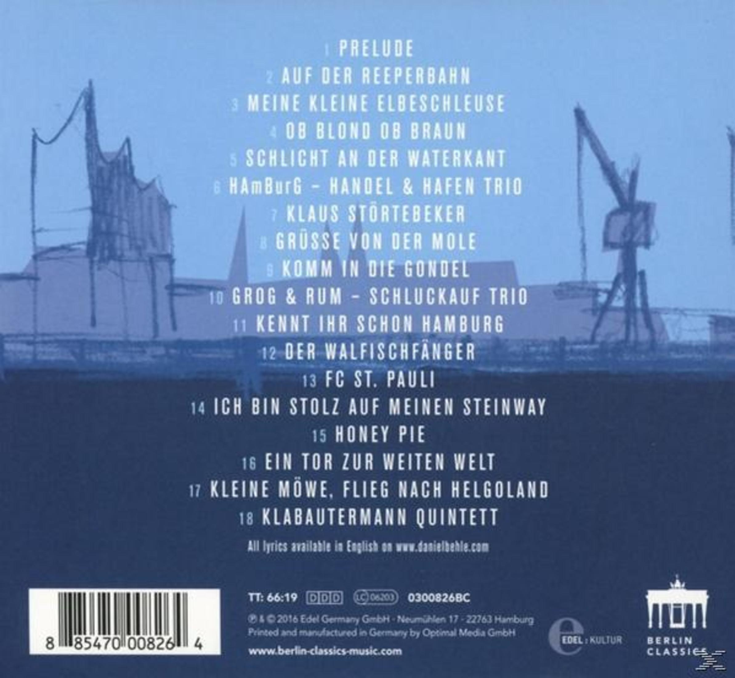 Ein blaues CD-Heft zeigt 18 Titel, Strichcode und Logos vor verblasster Hafensilhouette.