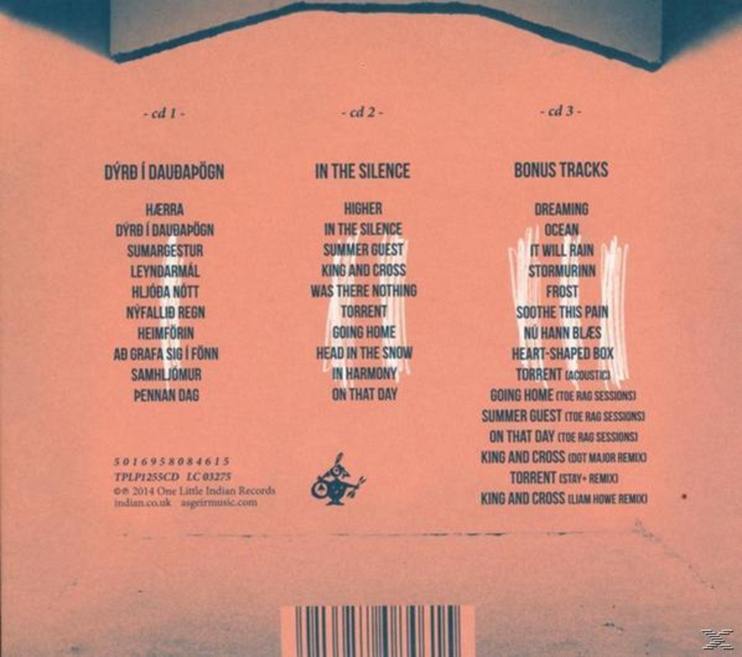 Rückseite einer pinken CD-Hülle mit drei Spalten von Songtiteln und einem Barcode unten.