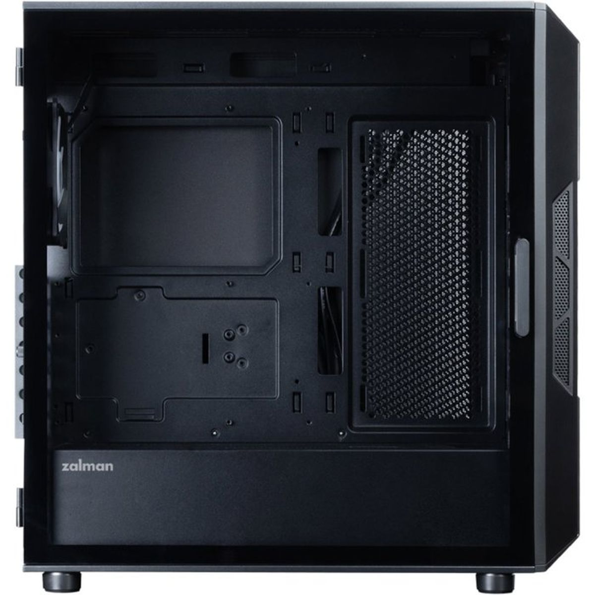 Ein leerer schwarzer Zalman PC-Gehäuseinnenraum mit Kabelmanagement-Öffnungen und Netzteilabdeckung.