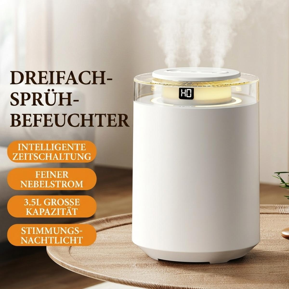 Ein weißer Luftbefeuchter steht auf einem Holztisch, gibt feinen Nebel ab und hat orangefarbene Textfelder links.