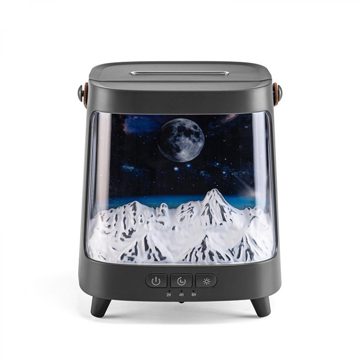 Graues elektronisches Gerät mit einem Display, das eine schneebedeckte Berglandschaft bei Nacht mit Mond zeigt.