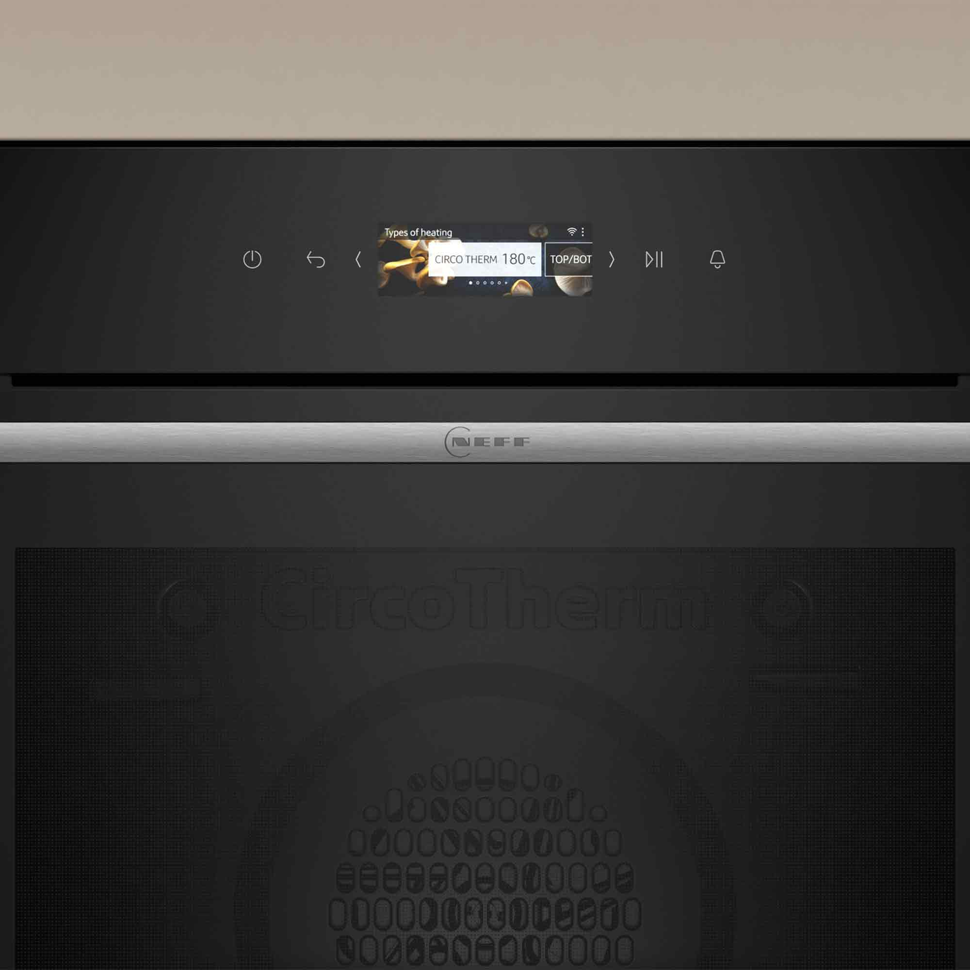 Moderne schwarze Ofenblende mit digitalem Touch-Display und Neff-Logo auf dem silbernen Griff.